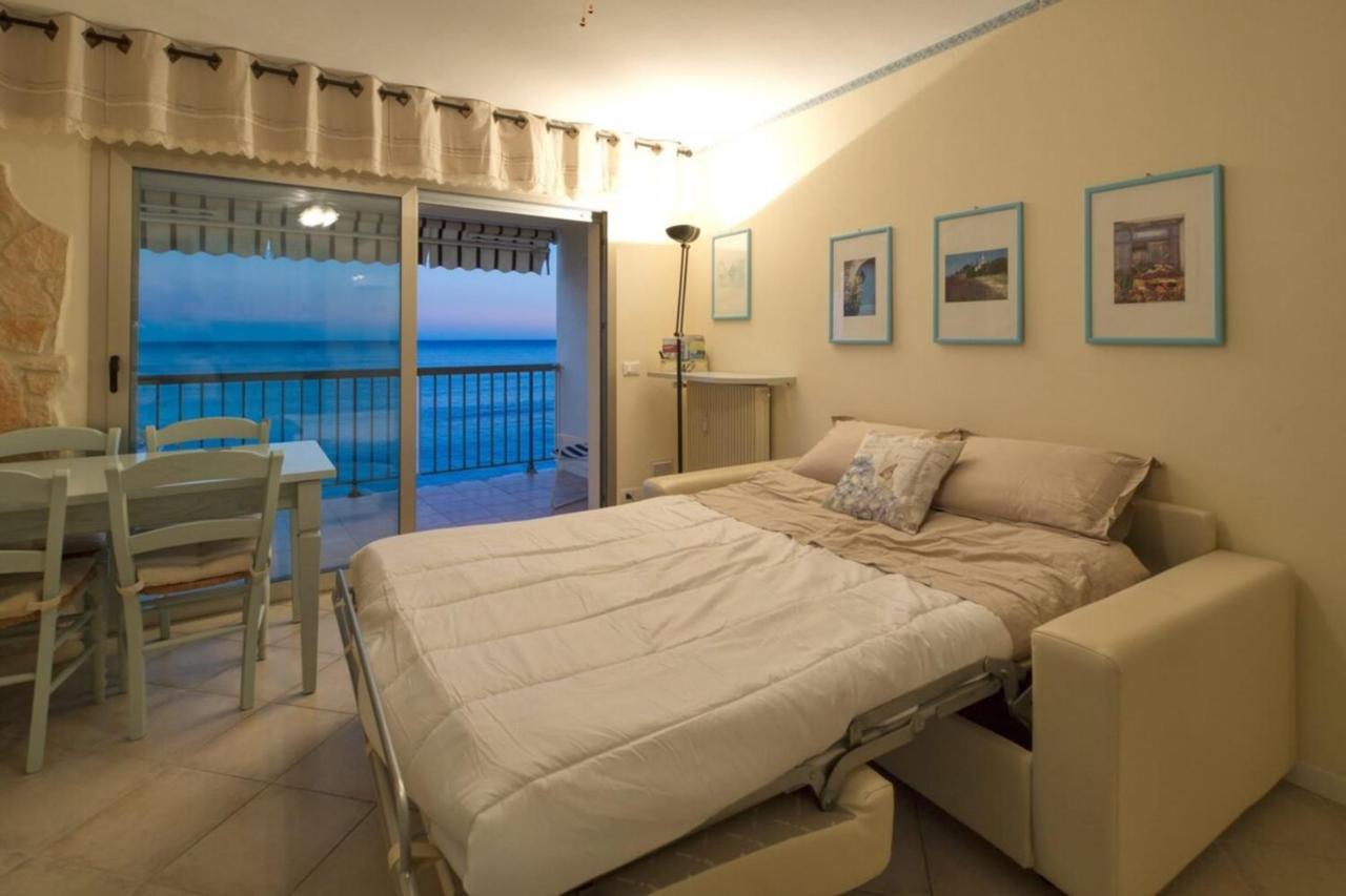 Ferienwohnung Charmant T3 Front De Mer Roquebrune-Cap-Martin Exterior foto